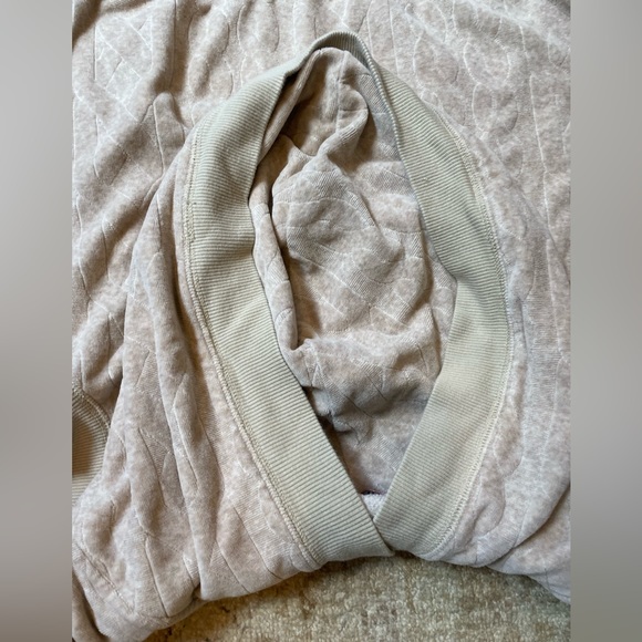 Juicy Couture Hooded Shirt size Medium - Picture 7 of 9